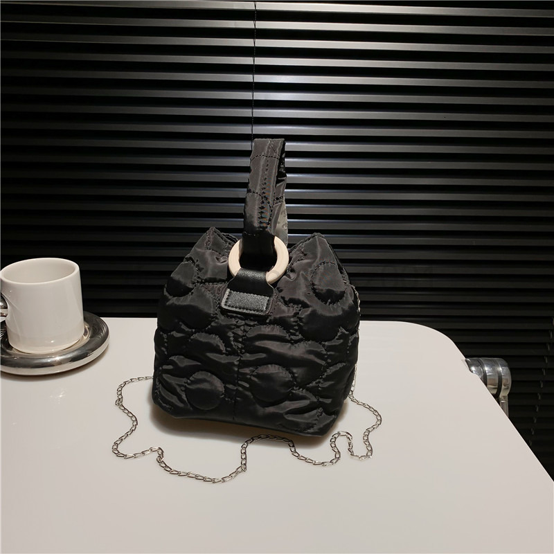 Bag Designer Fashion Classic 10a Top Nikiduncks Woman Handbagevening Bags Bucket Womens 2024 Autumn and Winter New Handbag Shoulder Cro