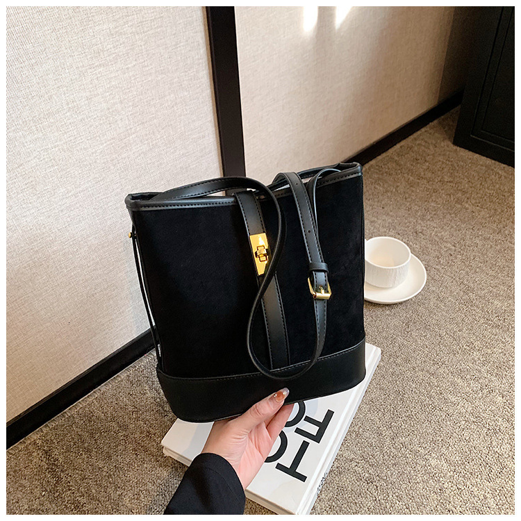 Leisure And Fashion Underarm For Bags Handbags Women New Trendy Bucket Premium Shoulder Bag Designer
