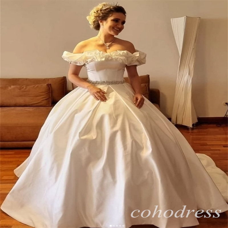 Romantic Off Shoulders Wedding Dresses With Beaded Ball Gown Country Bridal Gowns Sweep Train Lace Up Corset Robe De Mariage Elegant Women Vestio De N