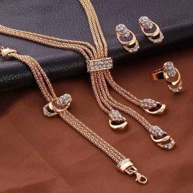 Hot S 4-piece/set luxury classic Wens jewelry set gold-plated crystal zircon metal chain necklace bracelet earrings X241106
