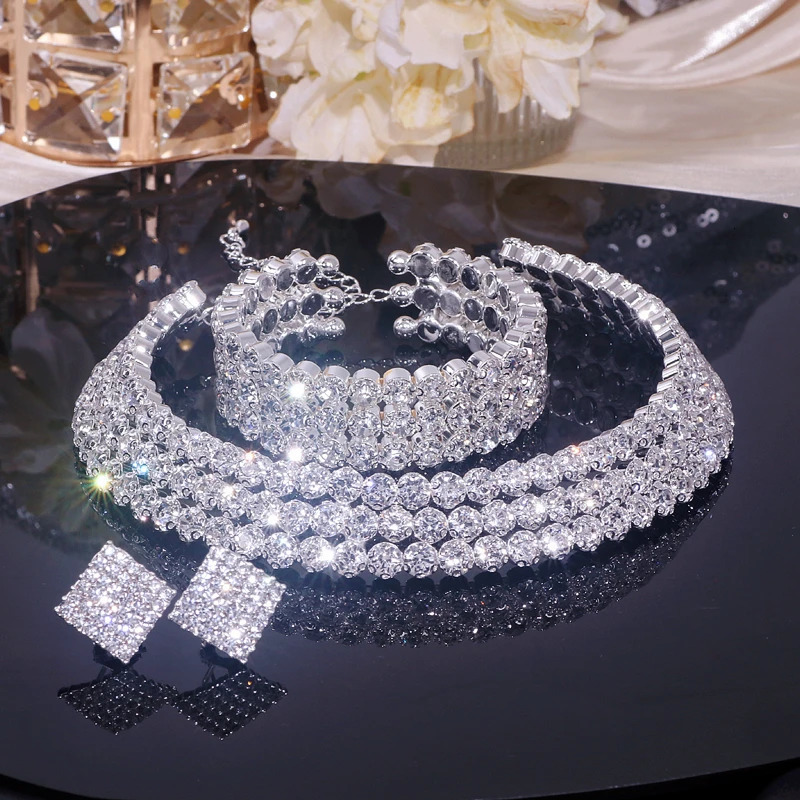 Classic rhinestone crystal necklace earring and bracelet set suitable for womens silver bridal wedding party jewelry set 241106