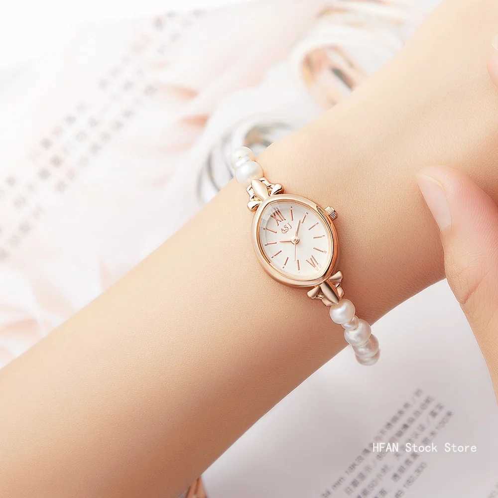 Leisure pointer quartz watch sweet and elegant watch natural freshwater pearl bracelet X241106