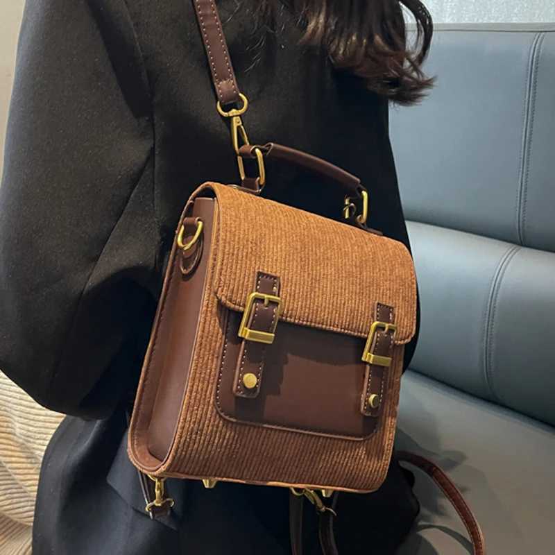 Vintage Small Corduroy Woman Backpacks New Female Fashion Backpack Travel Shoulder Bag Mochilas Crossbody Bags for Teenage Girls 241106