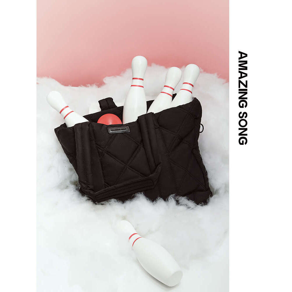 Amazing Song Down Tote F/W New Light And Waterproof Large Capacity Laptop Bag