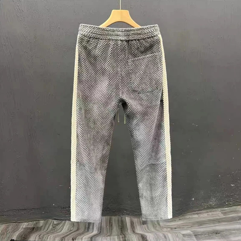 Mens Clothing Winter Trendy Vintage Contrast Color Patchwork Pants Casual Slim Pockets Straight Thick Velvet Warm Sweatpants 241104