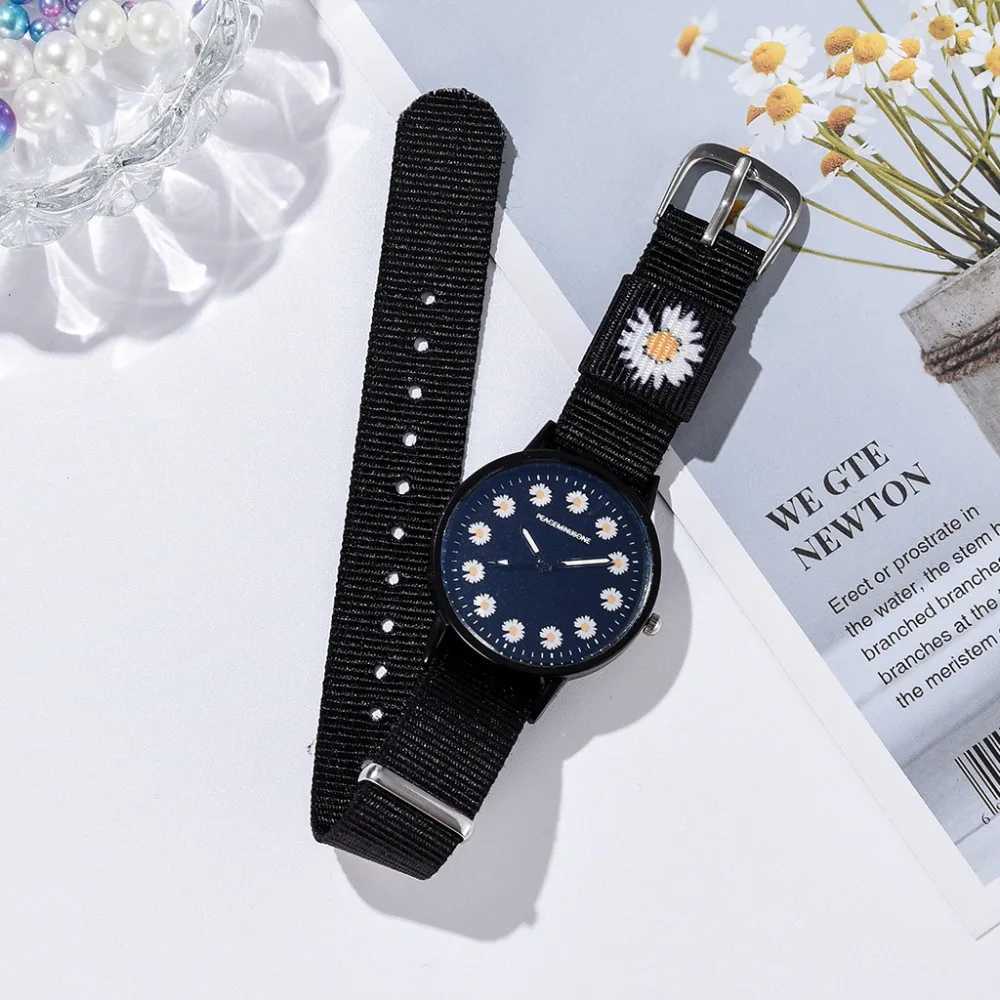 Wen Watch Nylon Strap Chrysanthemum Womens Watch Fashion Watch Bracelet Set Quartz Clock Hot Stainless Steel Relogo Womens Watch X241106