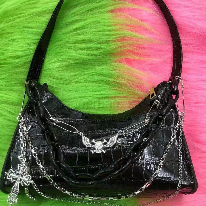 Classic Designer Bag Fashion 10a Top Nikiduncks Woman Handbagevening Bags Subcultural Punk Cross Skeleton Shoulder Spicy Crocodile Cr