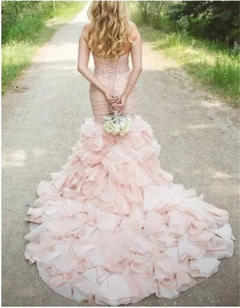 2024 Blush Pink Tiered Mermaid Wedding Dresses Pleats Sweetheart Neckline Long Gorgeous Bridal Gowns With Crystals Beaded Sash Back Lace-Up Garden Bri
