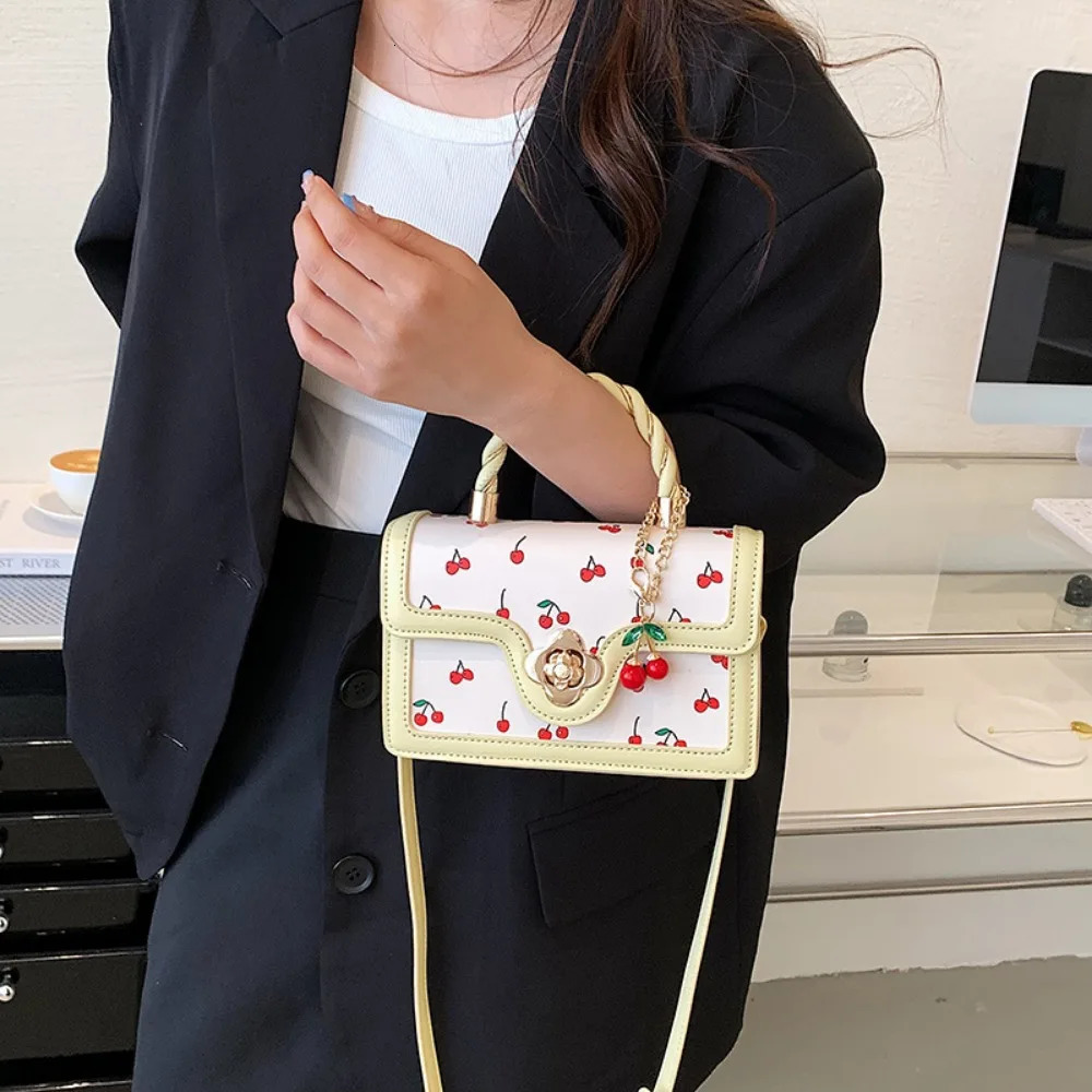 Exquisite Mini Bag Womens Fashion Edition Messenger Bag Sweet Cherry Square Chain Cross Body Bag Wallet241106