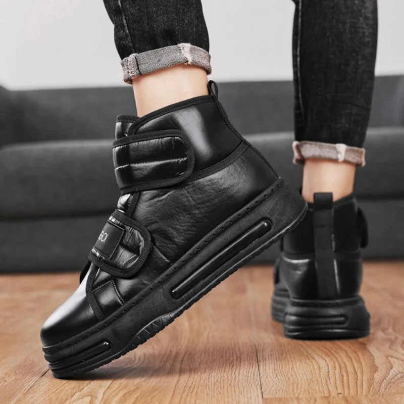 2025 New Designer Men's Snow Boots Winter Outdoor Anti Slip Snow Boots Retro Warm Sports Air Cushion Casual Men's Shoes