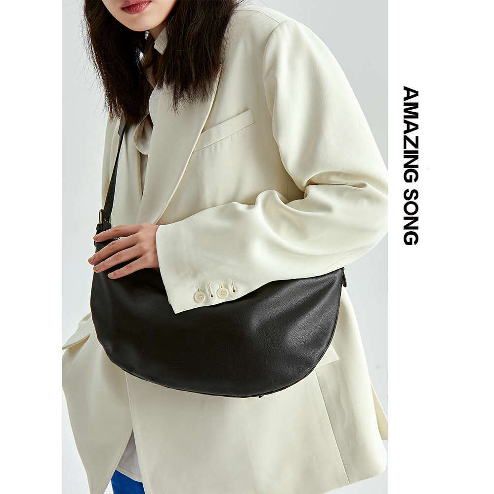 Amazing Song Soft Leather Crossbody Bag Fanny Chic Simple Chest Pack