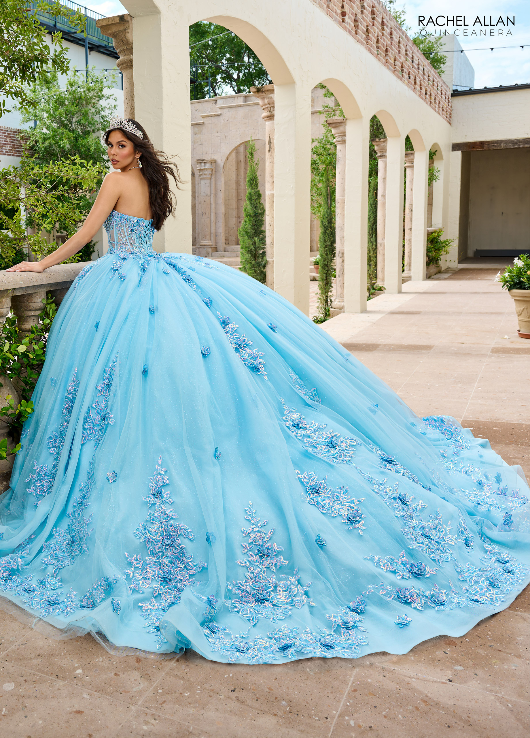 Bury Ball Gown Beaded Quinceanera Dresses Sequined Prom Gowns 3D Appliqued Sweetheart Necke Sixteen Sweet 15 Corset Masquerade Dress