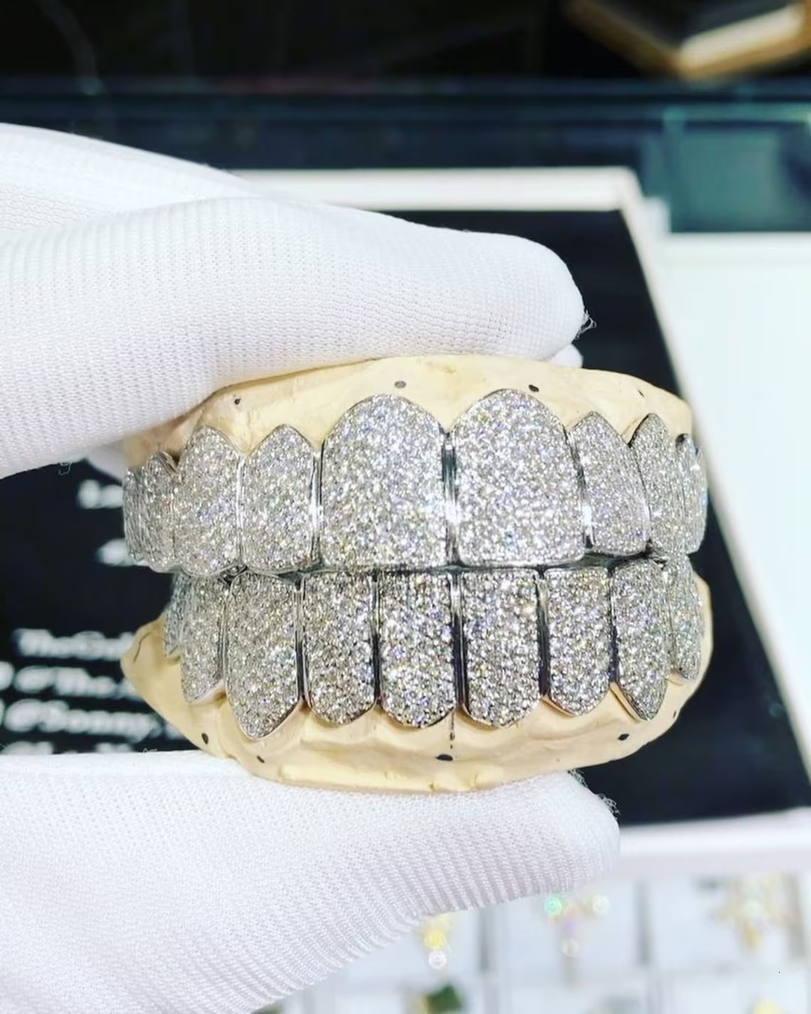 Eent Quality Most Expensive Sier Studded Moissanite Dia Teeth Available At Affordable Price