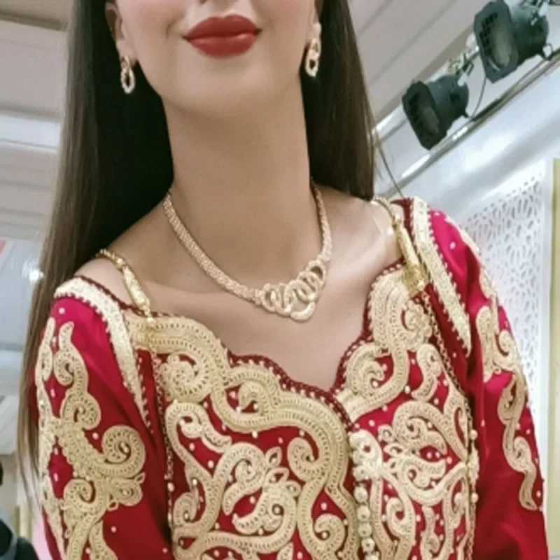 Hot S 4-piece/set luxury classic Wens jewelry set gold-plated crystal zircon metal chain necklace bracelet earrings X241106