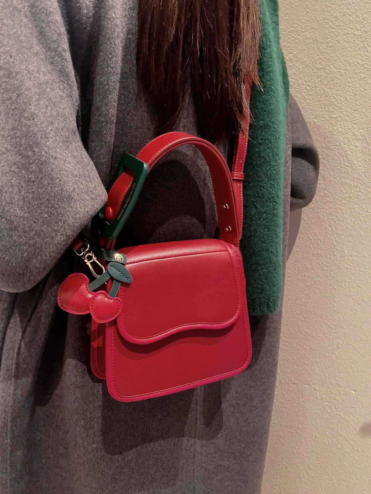 Burgundy PU Womens Underwear Bag High Quality Exquisite Cherry Pendant Flip Cross Body Bag Elegant Warm Handbag Trend241106
