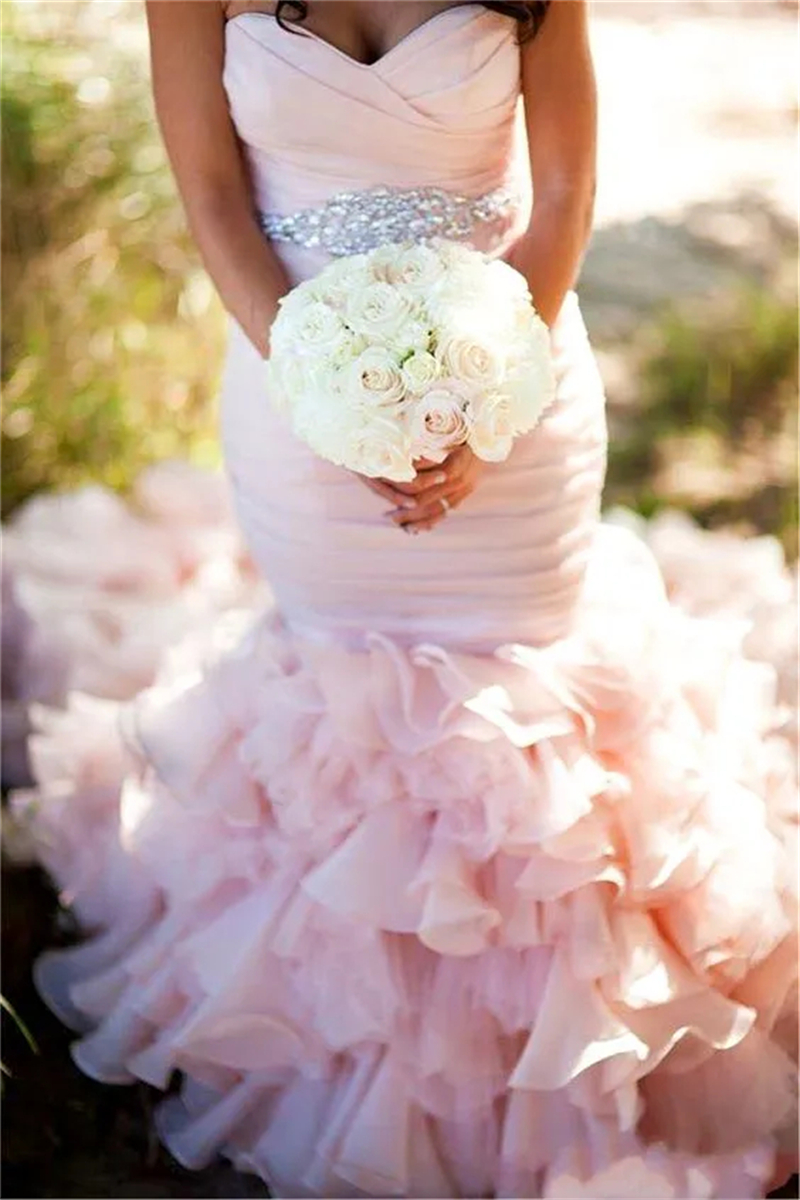 2024 Blush Pink Tiered Mermaid Wedding Dresses Pleats Sweetheart Neckline Long Gorgeous Bridal Gowns With Crystals Beaded Sash Back Lace-Up Garden Bri