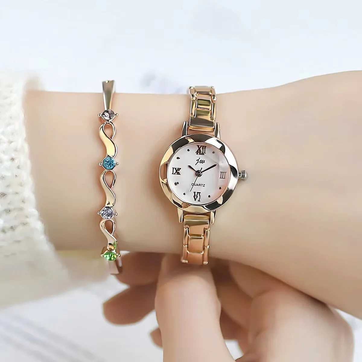 Ladies Watch Fashion Student Small Round Dial Steel Strap Trend Temperature Quartz Watch Personalized Bracelet Watch Relojes X241106