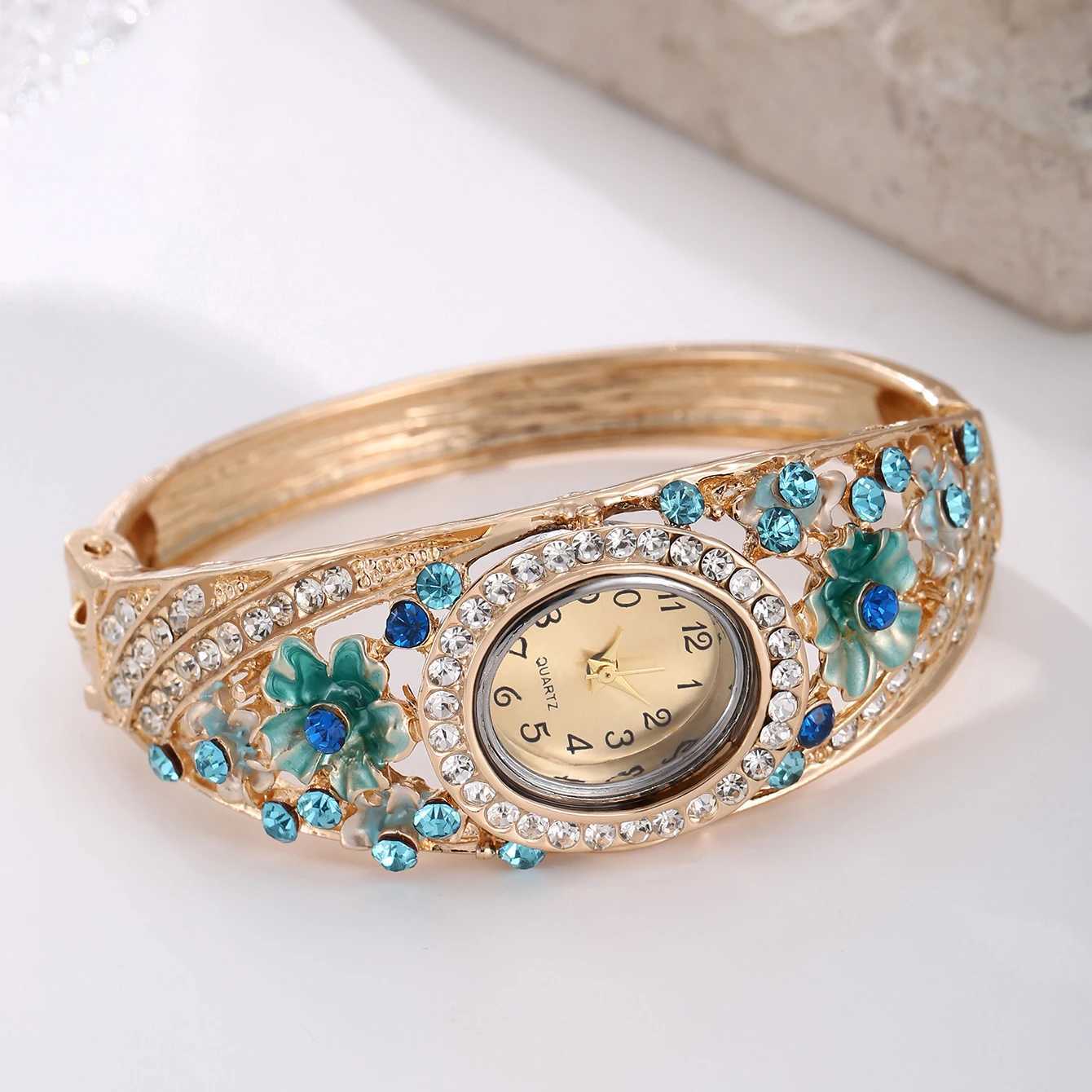 5 New Trendy Palace Style 3D Flower Inlaid Diamond Fashion Versatile Bracelet Watches X241106