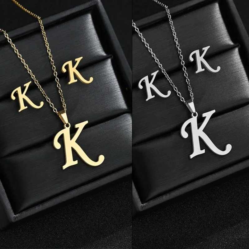 Fashionable stainless steel A-Z letter initial necklace with 26 English letter earrings used for personalized jewelry gifts in text sets X241106
