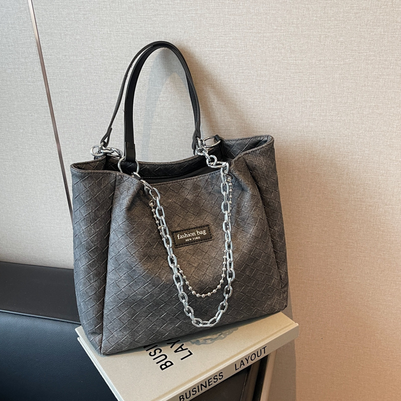 Women's Large Capacity Commuting Handbag Versatile Casual Chain Shoulder Texture Student Bag Designer Bags Handbags Women