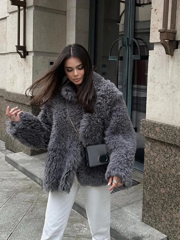 Fur Stand Collar Women Jackets Long Sleeve Fringes Solid Female Coat Autumn Elegant Single Breasted Thicken Ladies Overcoat 241104