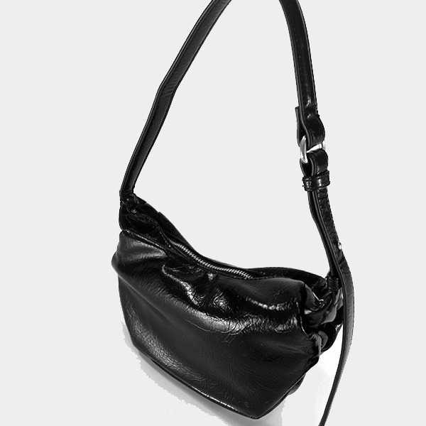 Autumn Red Underarm Bag Women's Bag Fashion Wrinkled Oval Shoulder Bag 241115