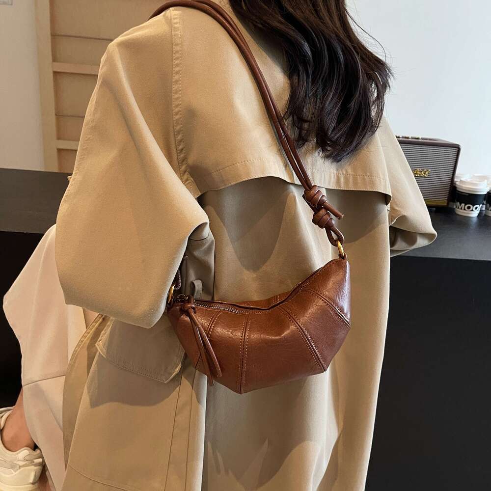 Designer Bag Summer Delicate Texture Small Bag Woman 2024 New Popular Silver Patchwork Dumpling Bag Messenger Croissant