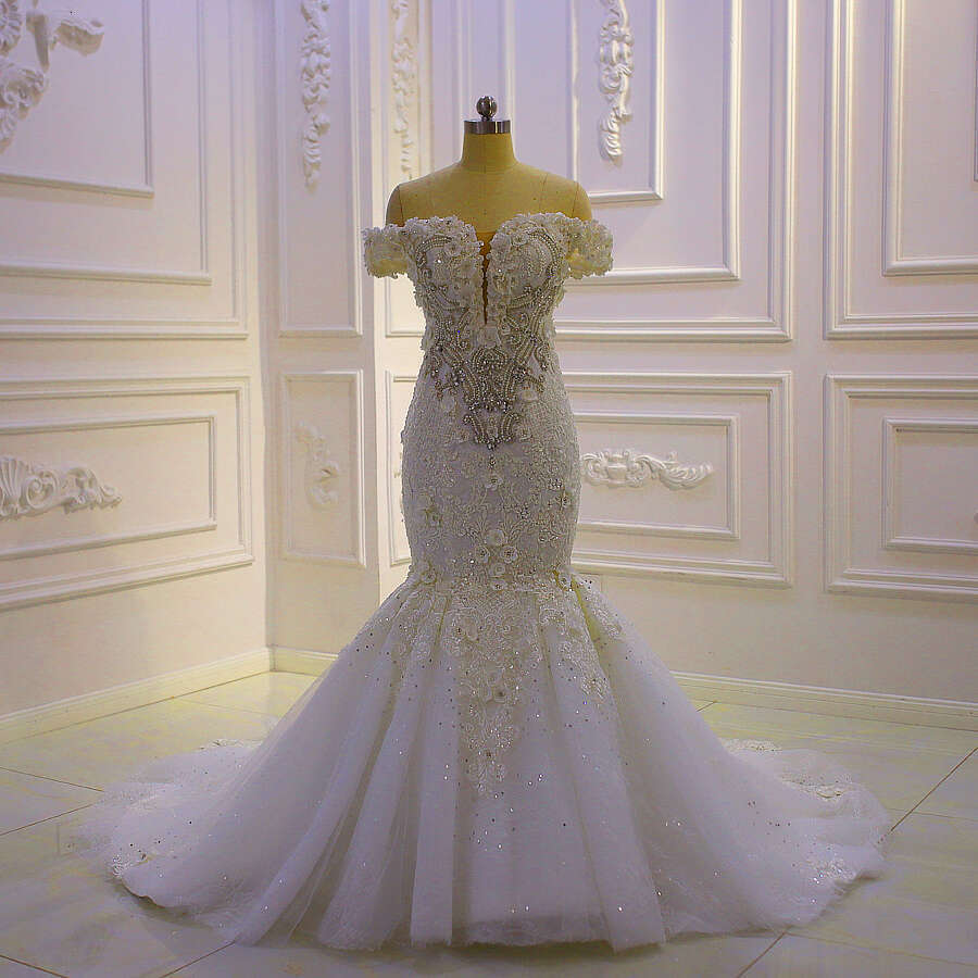 Off Shoulder Lace Applique Crystal 3D wers Fishtail Wedding Dress