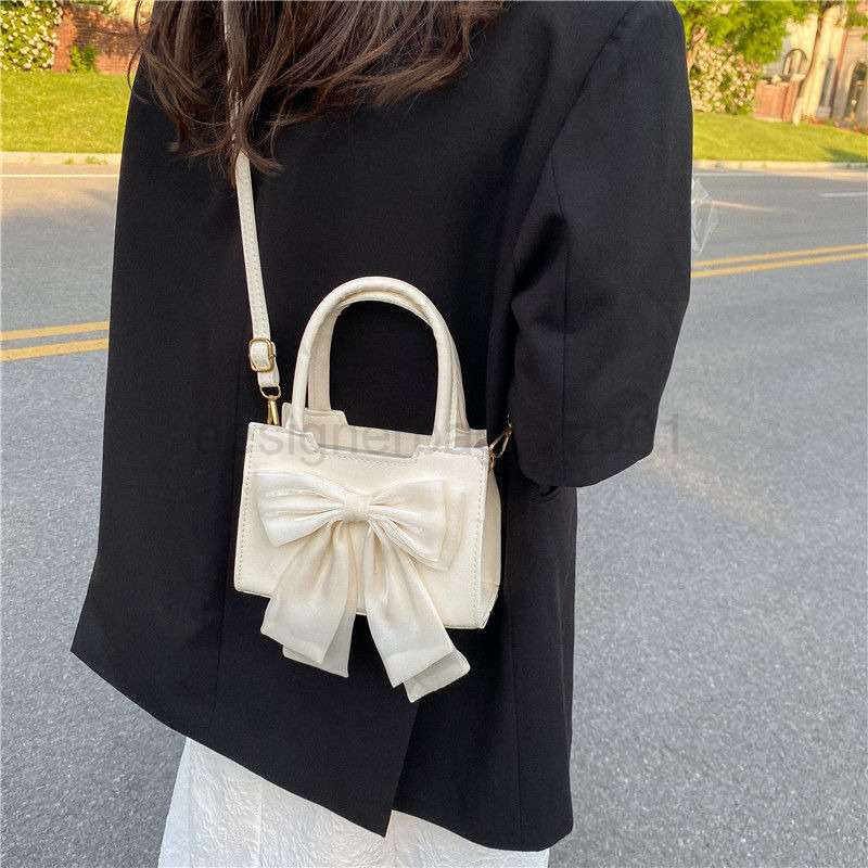 Bag Designer Fashion Classic 10a Top Nikiduncks Woman Handbagevening Bags 2024 New Korean Style Ins Trendy Fairy Bow Versatile Crossbod