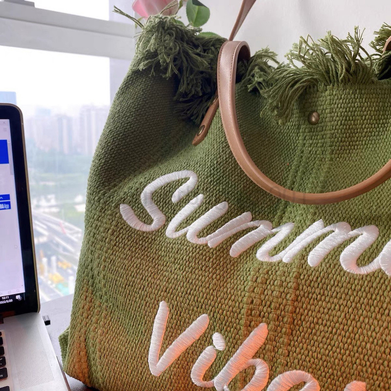 Bag Designer Fashion Classic 10a Top Nikiduncks Woman Handbagevening Bags Olive Green Japanese and Korean Design Tassel Letters Small C