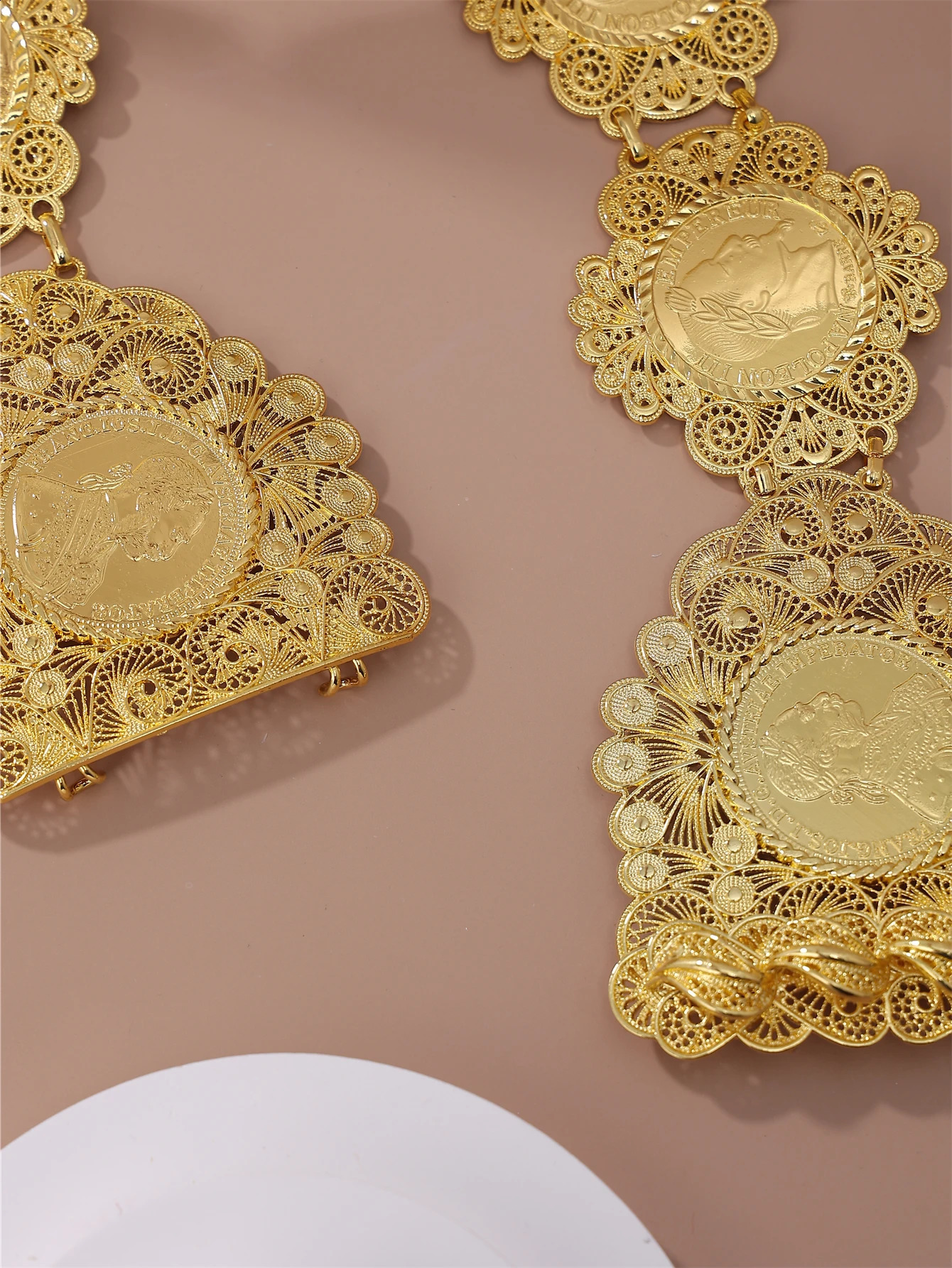 Algerian Coin Bridal Belt Gold Plated Metal Hand-Made Fine Carved Napoleon Head Arab Traditional Festival Dress Waist Chain Jewe 240329bj