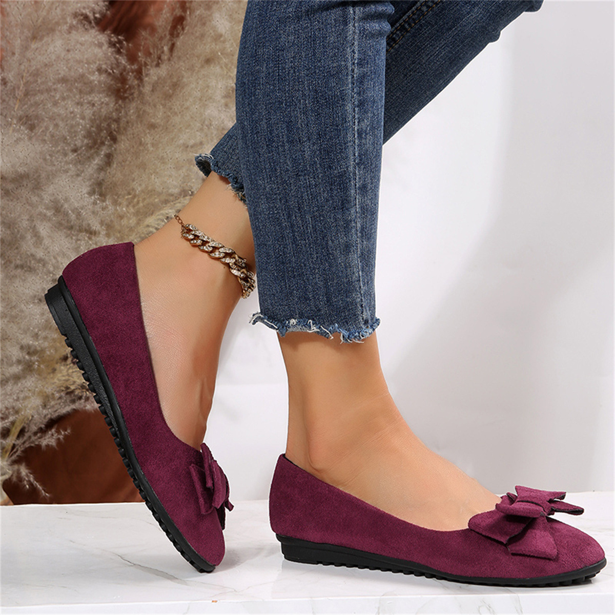 Large size lightweight soft soled bean shoes for women's 2023 Spring and Autumn New Bow Comfortable and Anti slip Women's Single Shoes