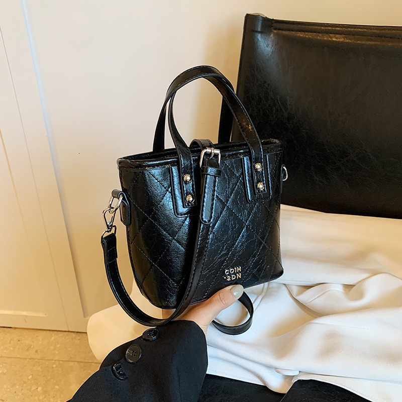 Women's New Crossbody Bucket Versatile And High-end Bag Casual Work Small Handbag Designer Bags Handbags Women