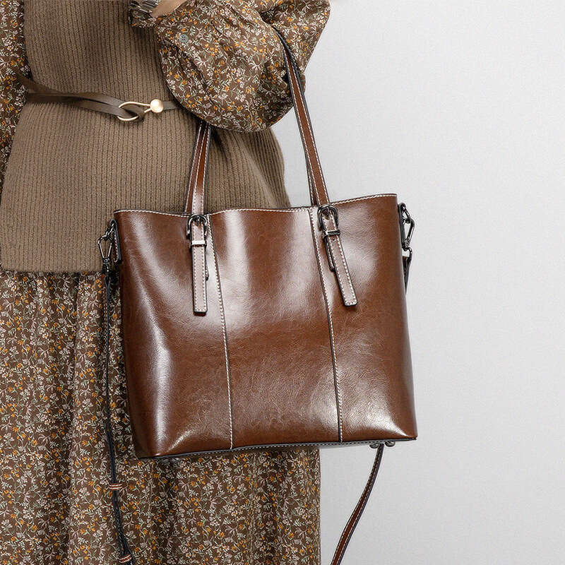 Genuine leather 2024 new fashionable tote capacity commuting bag, single shoulder crossbody women large bag for women purse