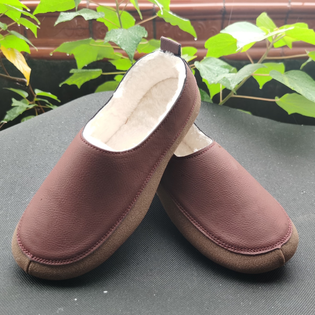 2025 New Warm Soft Ankle Snow Fur Short Boots Designer Women's Winter Fashion Boots High And Low Heels New Flat Shoes Fluffy Fur