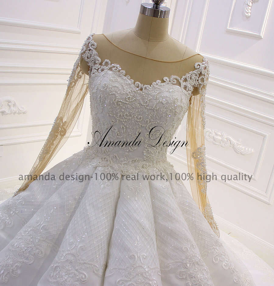 Amanda Design New Arrival Royal Long Sleeve Lace Applique Beading Pleated Winter Wedding Dress