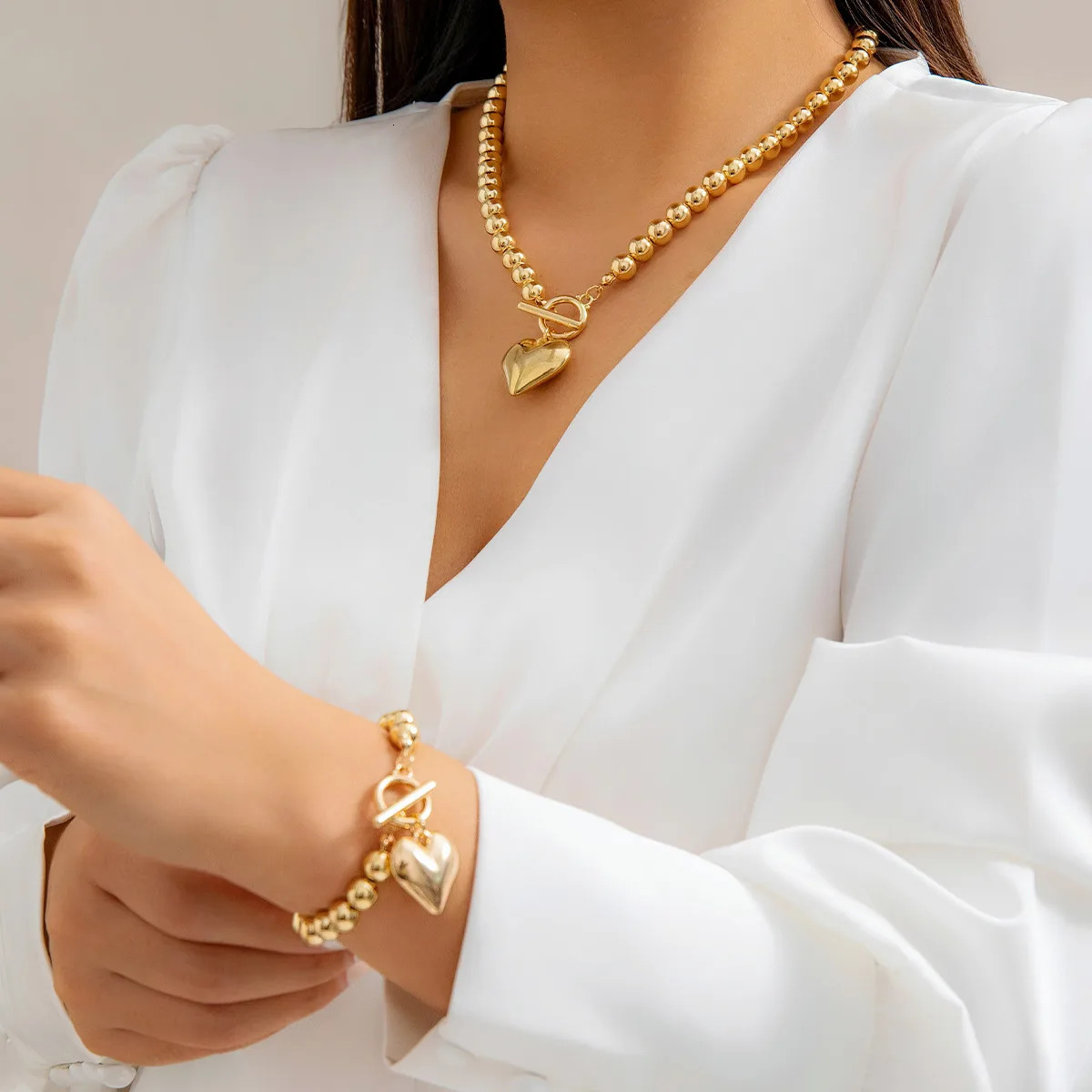 Salircon 2Pcs Simple Gold Color Ball Bead Chain Necklace Punk Hollow Heart Pendant Buckle Womens Banquet Set Jewelry 241106