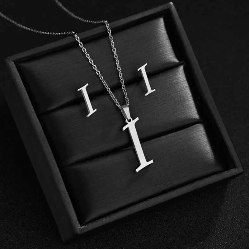Fashionable stainless steel A-Z letter initial necklace with 26 English letter earrings used for personalized jewelry gifts in text sets X241106