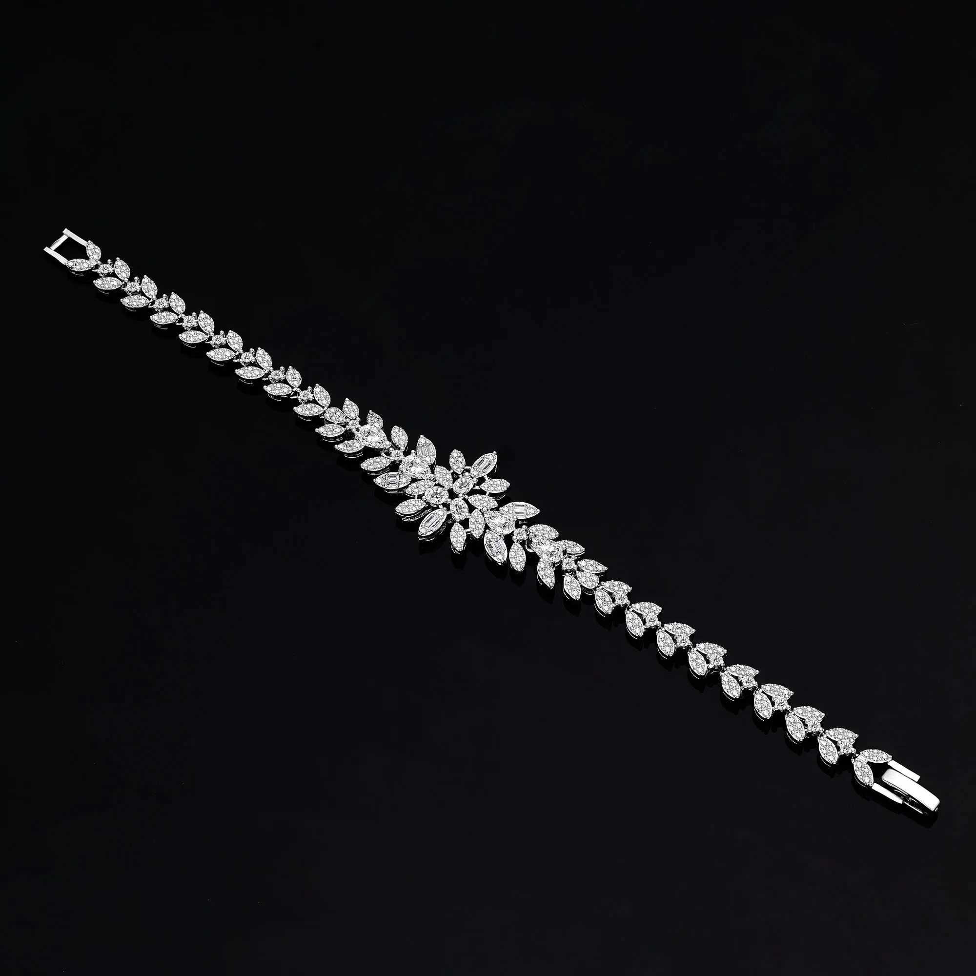 2024 Hot S 4-piece ultra luxury cubic zirconia bridal jewelry set Dubai jewelry set bridal accessories X241106
