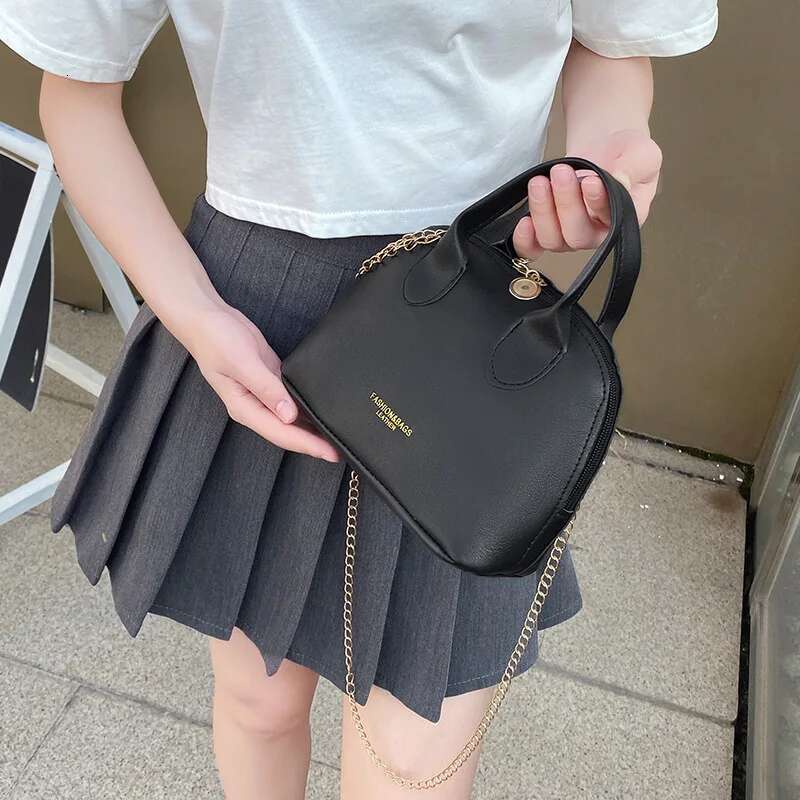 Designer Bag Women's Bag New Fashion Shoulder Bag Gold Plated Handbag Elegant Temperament Crossbody Bag Small Bag
