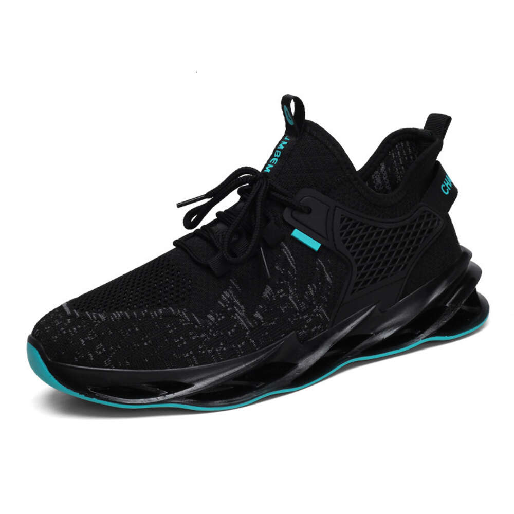 Leisure Men's Summer New Breathable Solid Color Trend Running And Sports Shoes