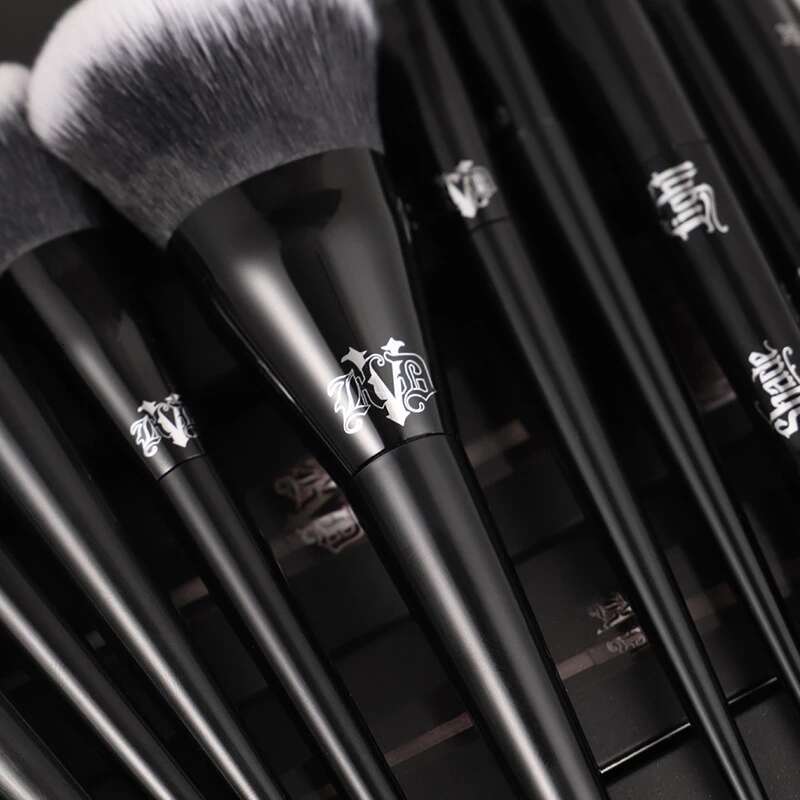 KVD 11Pcs Full Set Of Powder Foundation Shadower Concealer Highlighter Sculpting Brush Makeup Tool Maquiagem