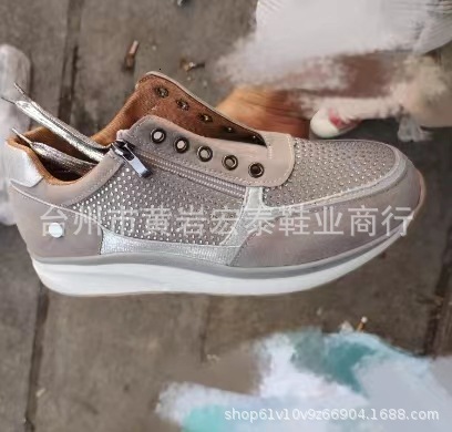 2024 Summer New Thick soled Slope Heel Casual Sports Water Diamond Single Shoes, Large Women's Shoes