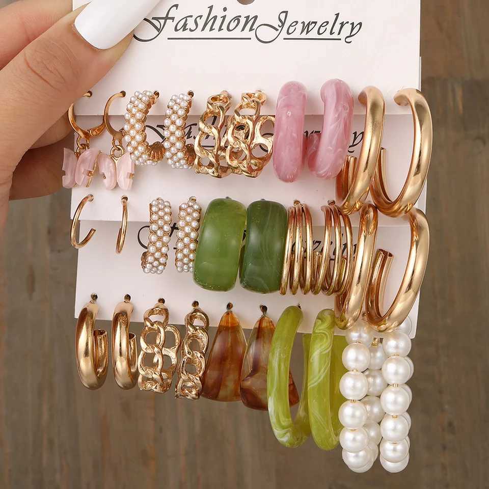 New Gold Earring Set Bohemian Vintage Color Acrylic Pearl Ring Earrings Suitable for Warm Fashion Jewelry Gifts 2024 New Edition X241106