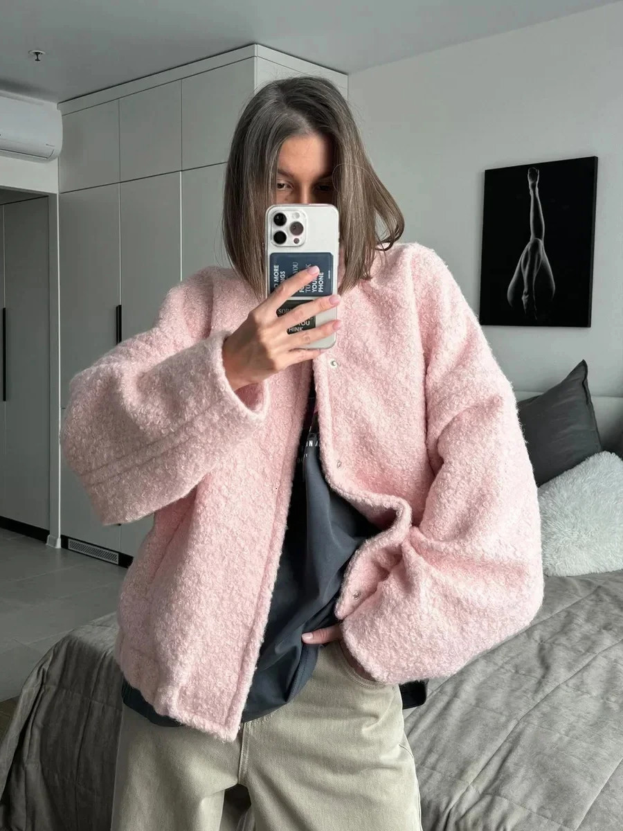 Wolfeel Womens Chic Short Fur Jackets Loose Casual Cardigan Female Autumn Winter Thick Warm Fashion Solid Color Short Coat 241106