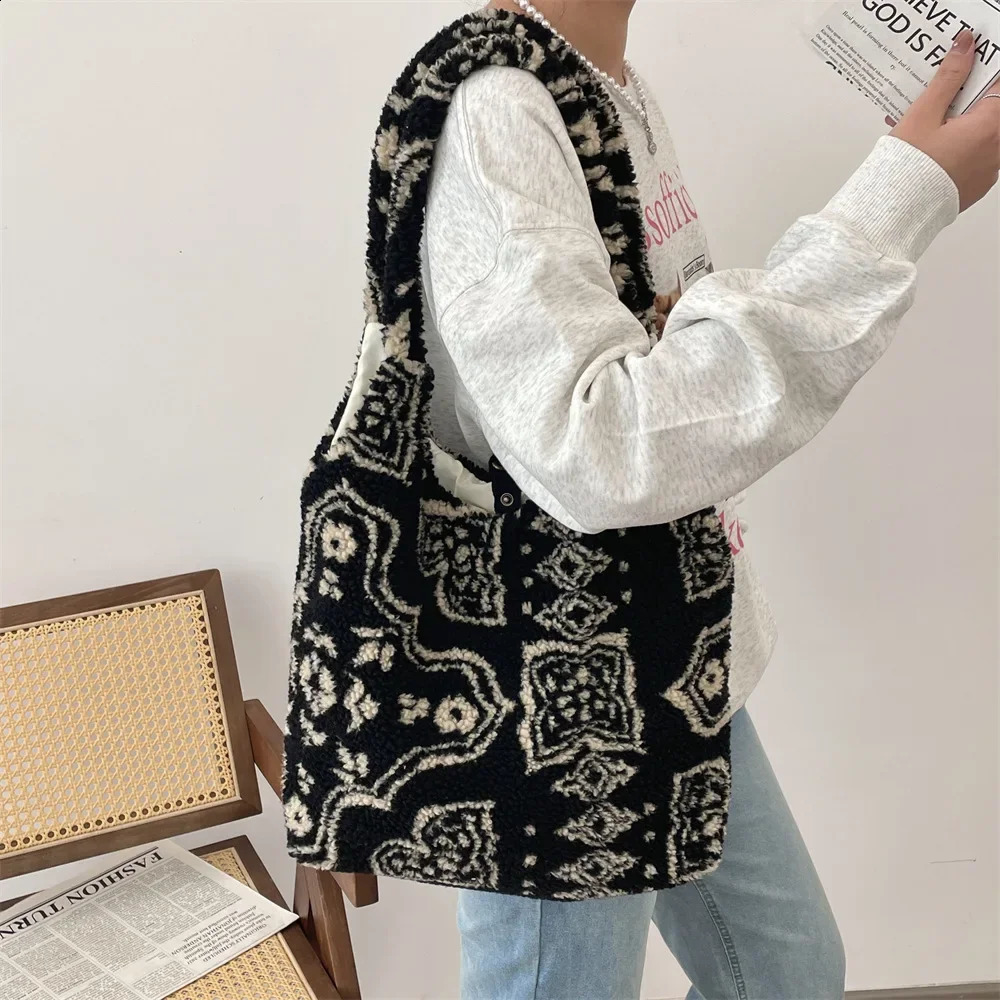 Winter plaid womens plush shoulder bag retro leopard print womens fur handbag large capacity womens artificial cashmere handbag 241105