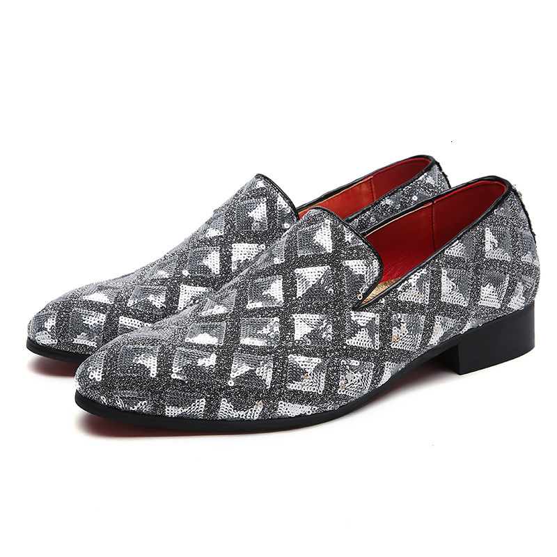 Fashionable pointed casual shoe covers, big bean shoes, large sequin trendy shoes