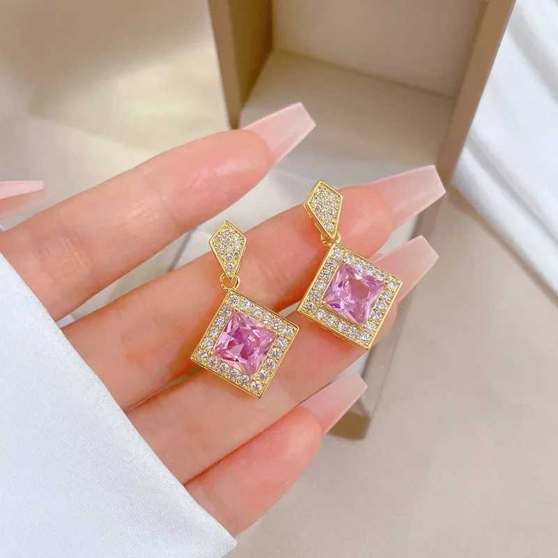 Exquisite Geely Square Necklace Earrings Bracelet Jewelry Set Charm Womens Jewelry Fashion Bridal Accessories Set Rantic Gift X241106