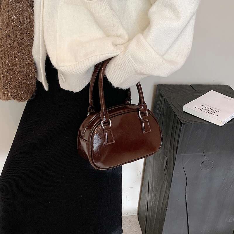Designer Bag LEFTSIDE Fashion Retro Women Small Pillow Handbags And Purses 2024 Winter Luxury Leather Crossbody Bags With Short Handle