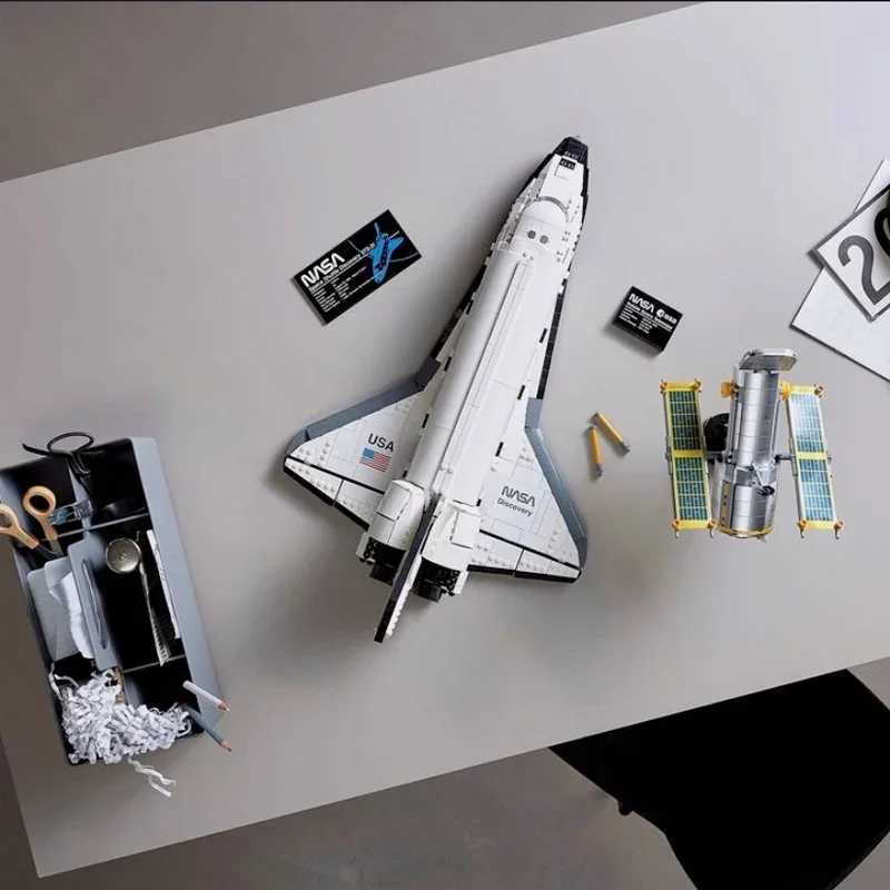 Blocks 2024 New Space Shuttle Discovery Model Building Blocks Toy Pace Space Shuttle Birthday Gift Compatible with 10283Y24110692KP